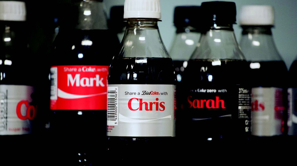Registro Civil sólo aceptará nombres que aparezcan en envases de Coca-Cola