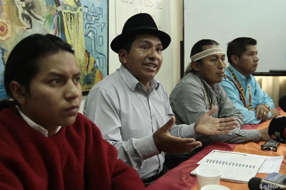 MC Dinero estuvo en la asamblea del movimiento indígena de Ecuador.