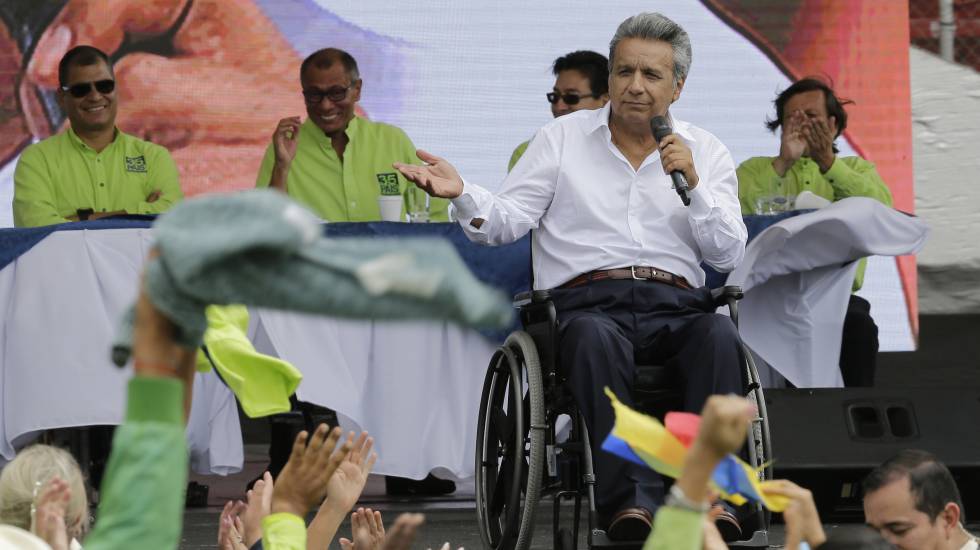 Moreno denuncia a publicista que ideó campaña "Con Lenín el país irá sobre ruedas"