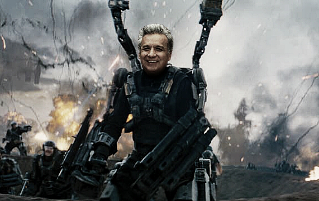 Yachay inventa exoesqueleto para el presidente Lenín Moreno