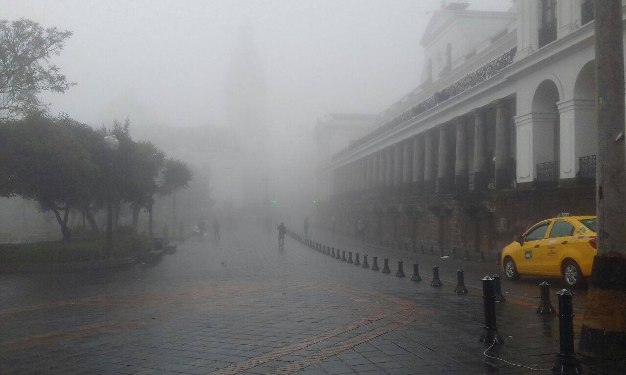 Ecuador cierra su frontera norte para que no entre el frío