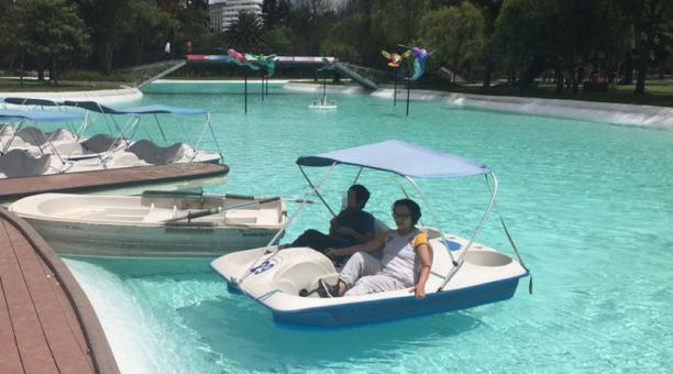 Opositores de Rodas piden que le devuelvan el color tradicional a la laguna de La Carolina