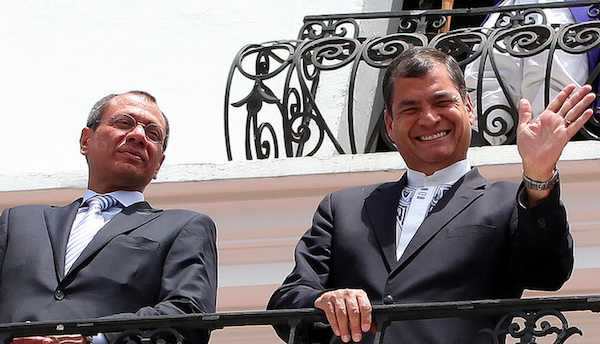 Correa le pide a la Supercom que lo sancione por criticar al Gobierno