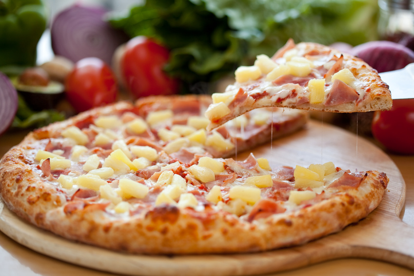 Consejo contra discriminación pide igualdad de trato para la Pizza con Piña