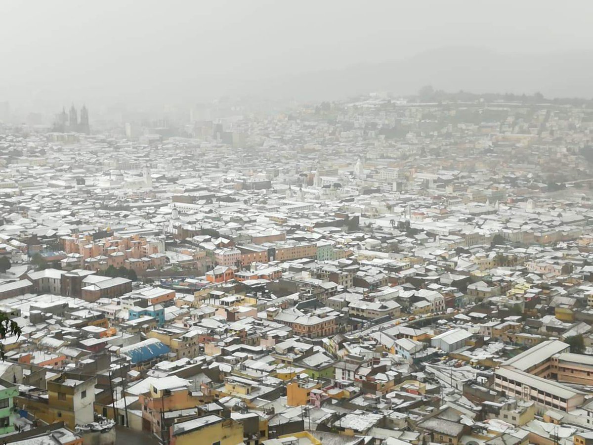 Granizada en Quito nos dejó espectaculares imágenes