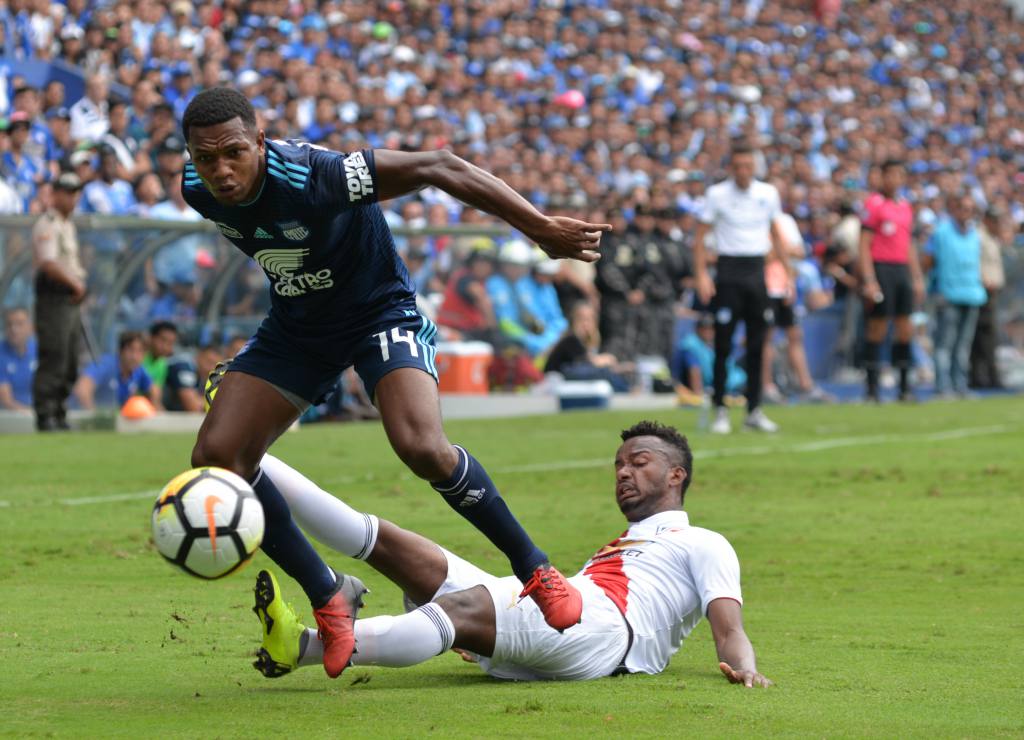 Final entre Liga y Emelec se jugará en el Santiago Benabéu