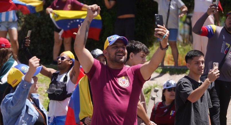 Venezolano que pasó años diciéndote cómo votar pide que no opines de la invasión porque “no sabes nada”