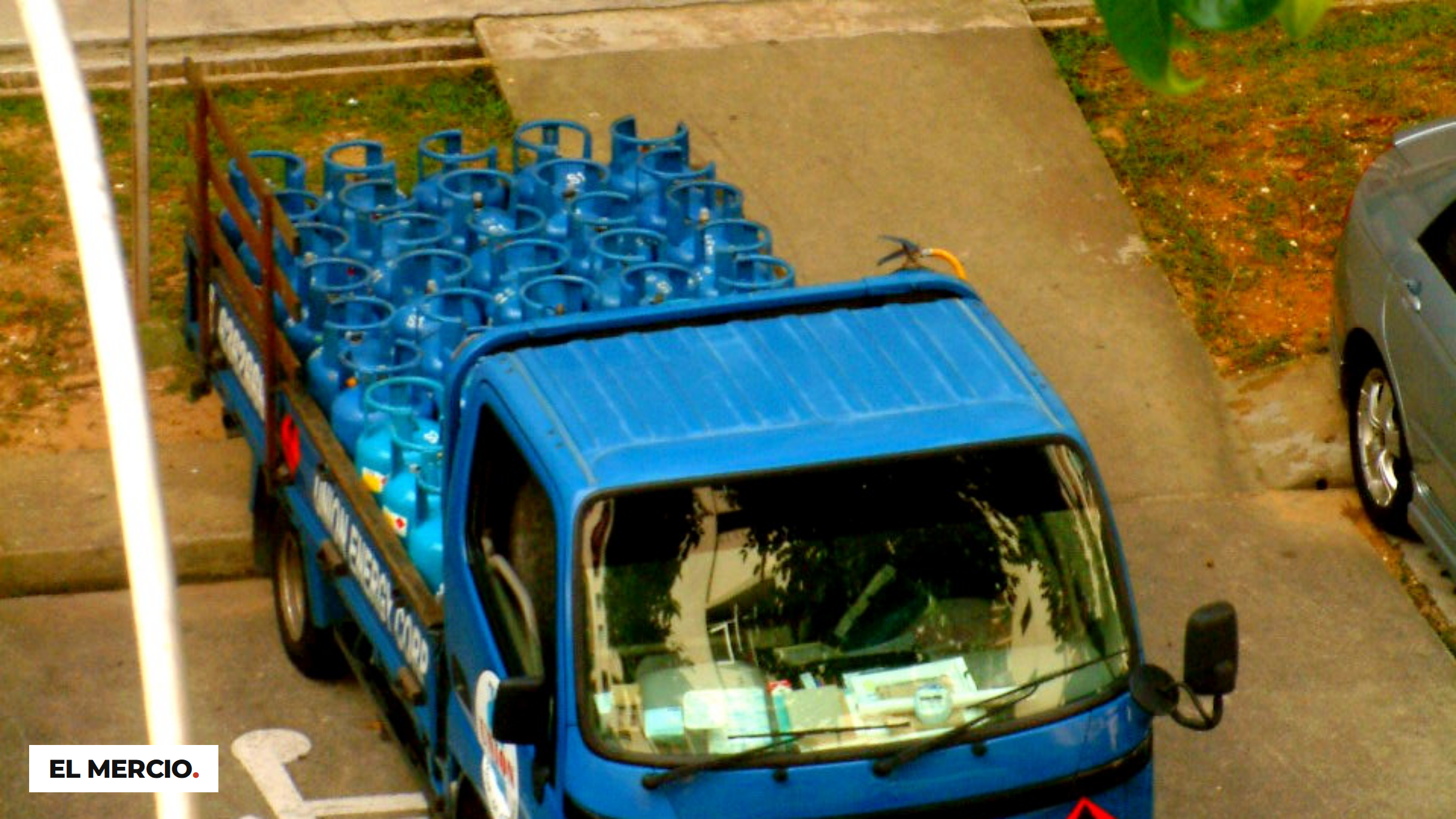 El carro del gas es el servicio más puntual del país